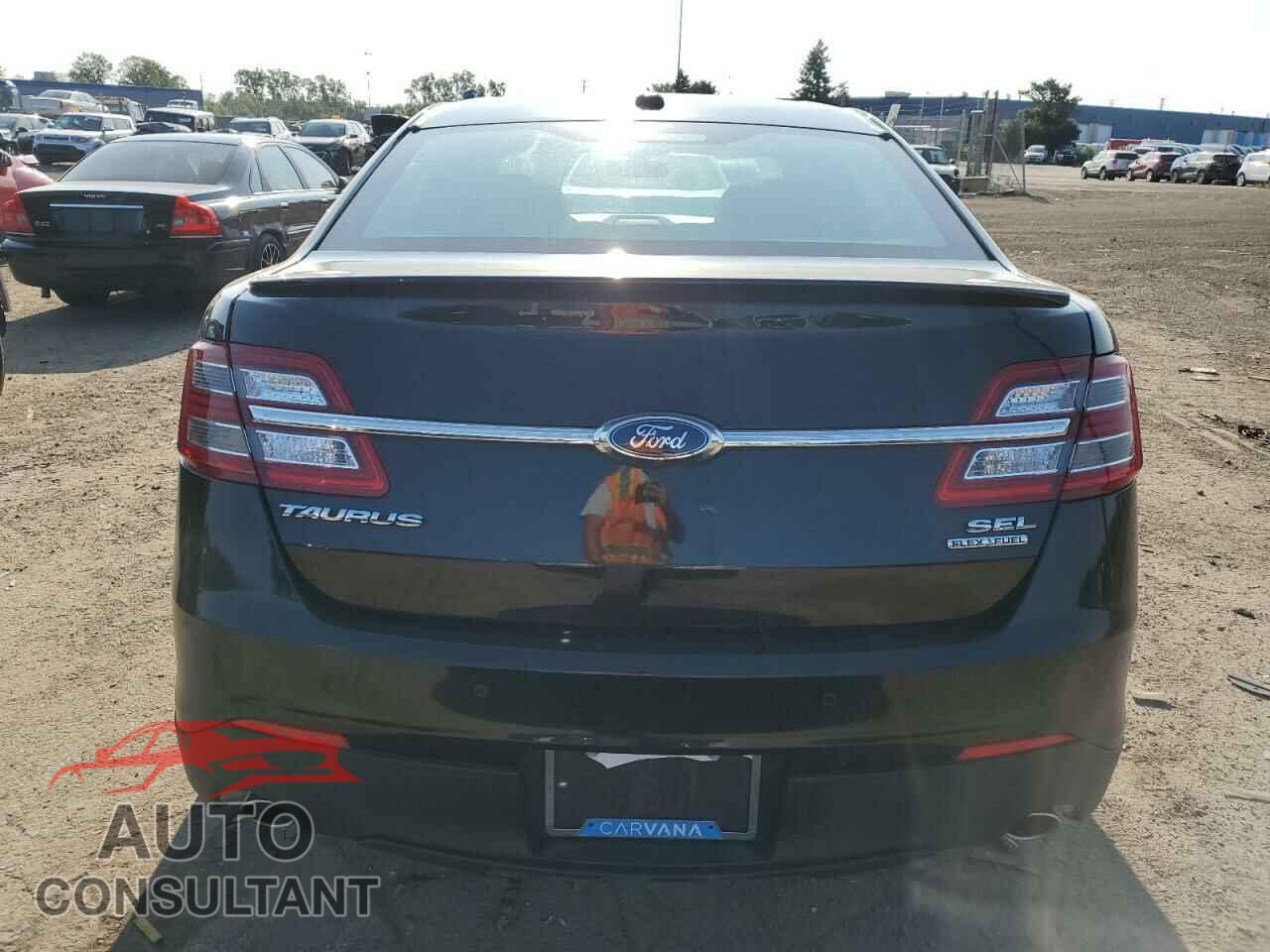 FORD TAURUS 2016 - 1FAHP2E86GG100619