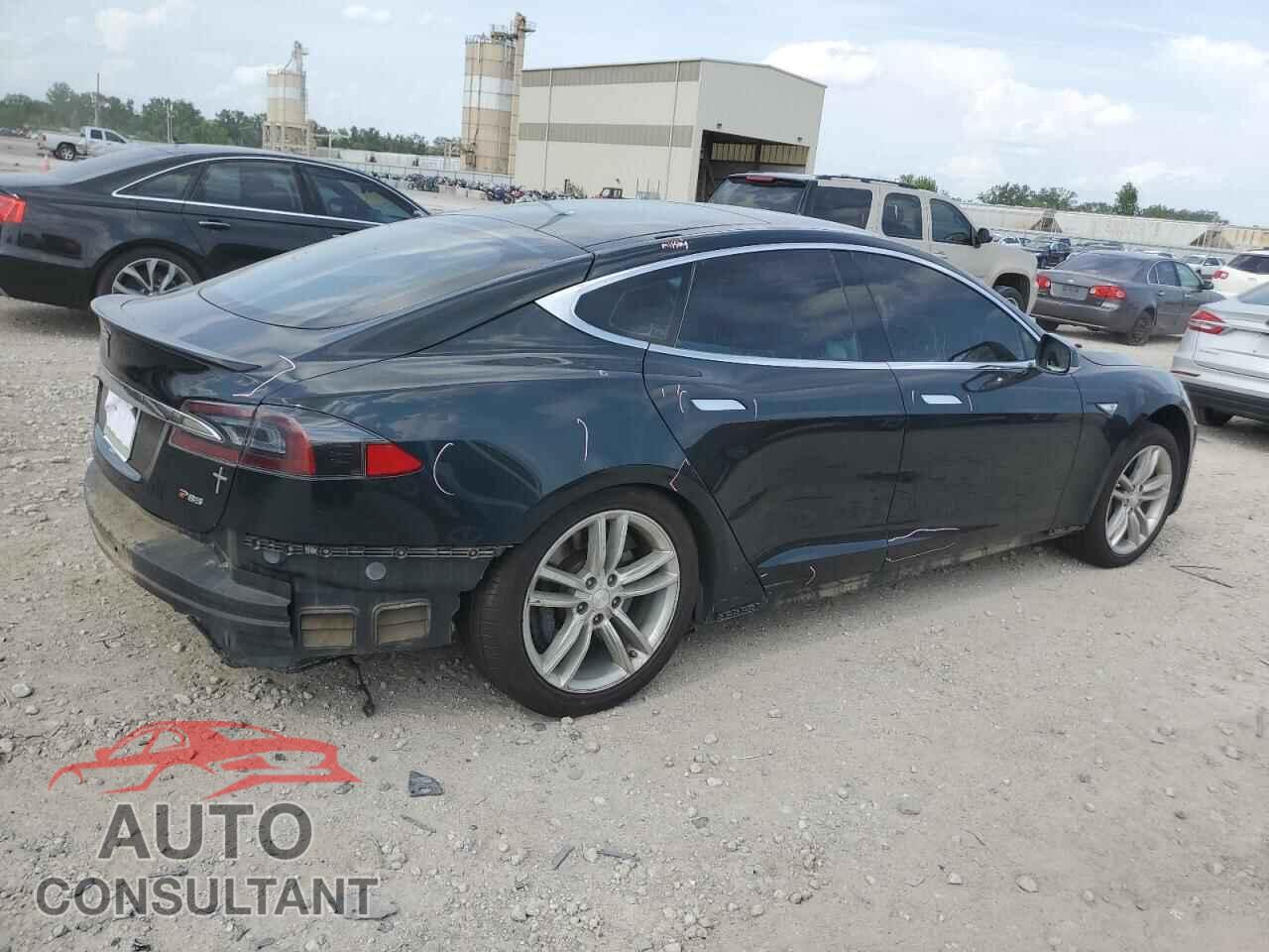 TESLA MODEL S 2013 - 5YJSA1DPXDFP12848