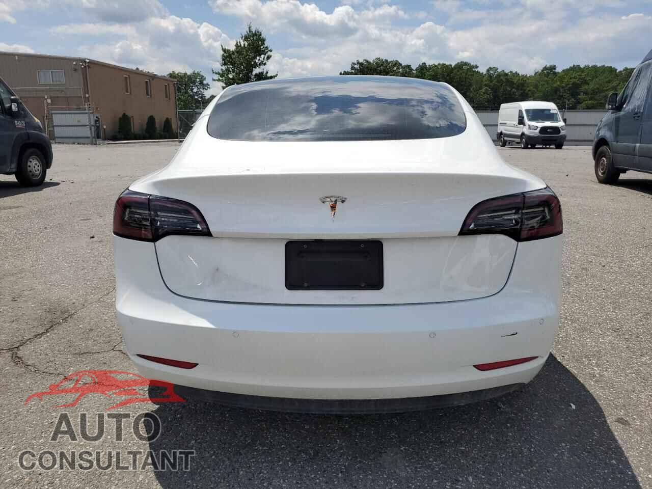 TESLA MODEL 3 2021 - 5YJ3E1EA7MF041884