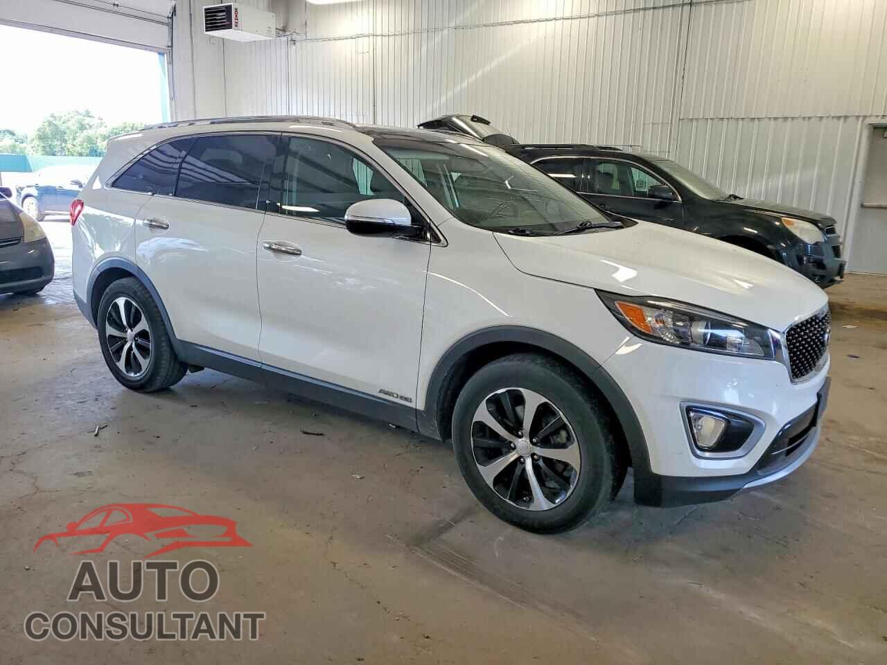 KIA SORENTO 2016 - 5XYPHDA56GG155018