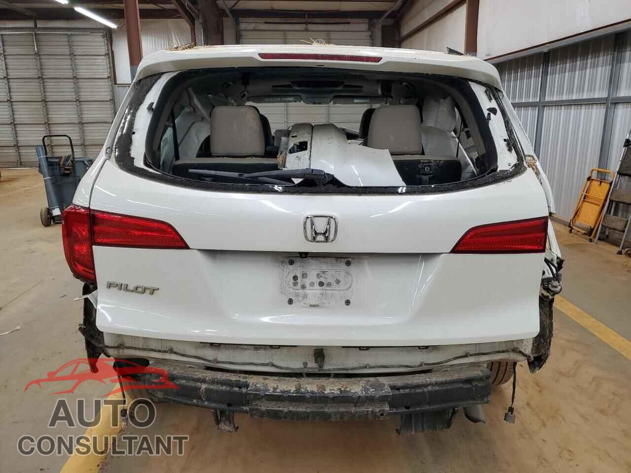 HONDA PILOT 2016 - 5FNYF5H85GB010866