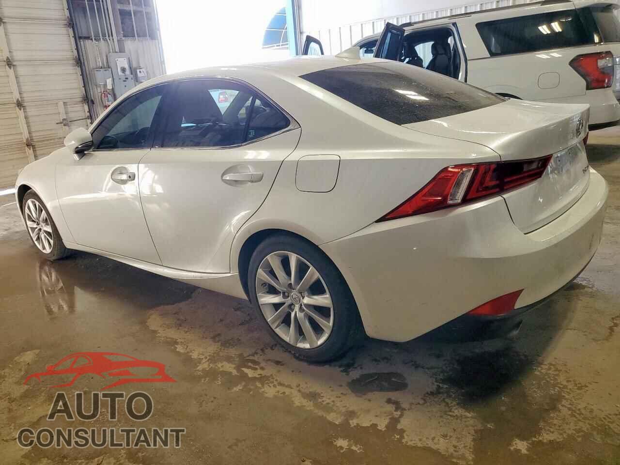 LEXUS IS 2016 - JTHBA1D2XG5029721