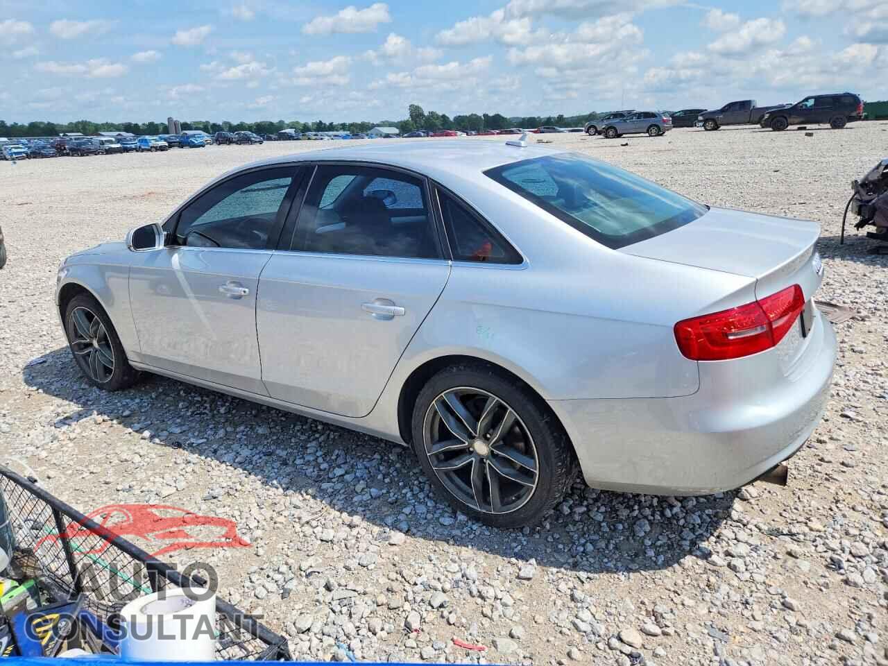 AUDI A4 2013 - WAUBFAFL0DN043922