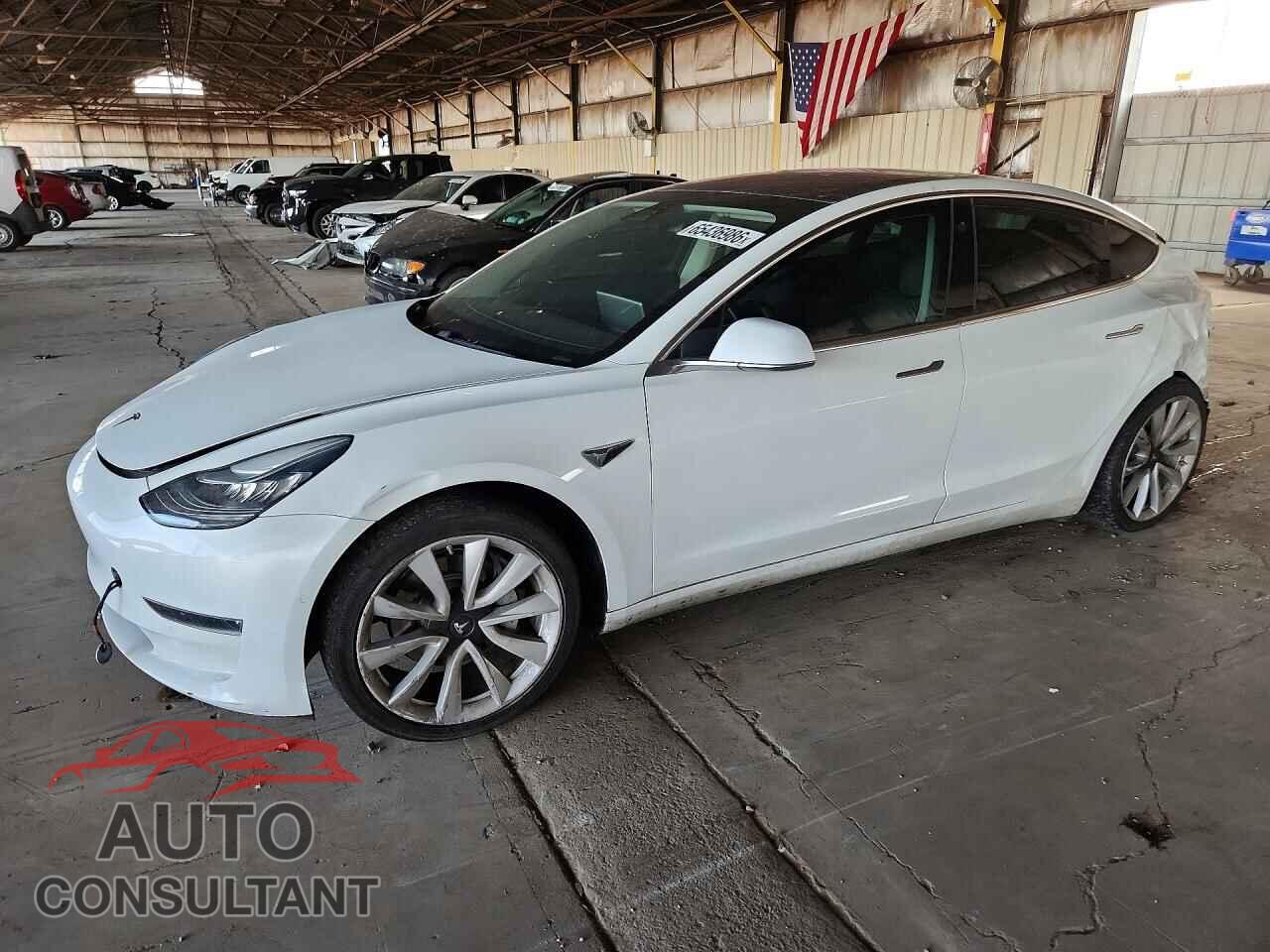 TESLA MODEL 3 2018 - 5YJ3E1EA0JF011220