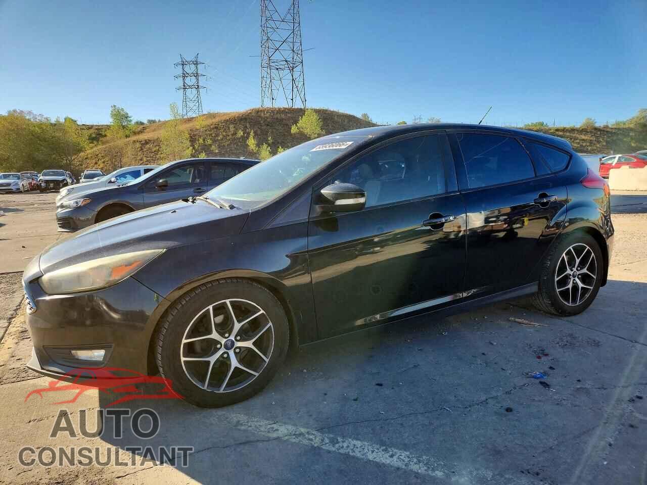 FORD FOCUS 2017 - 1FADP3M23HL219657
