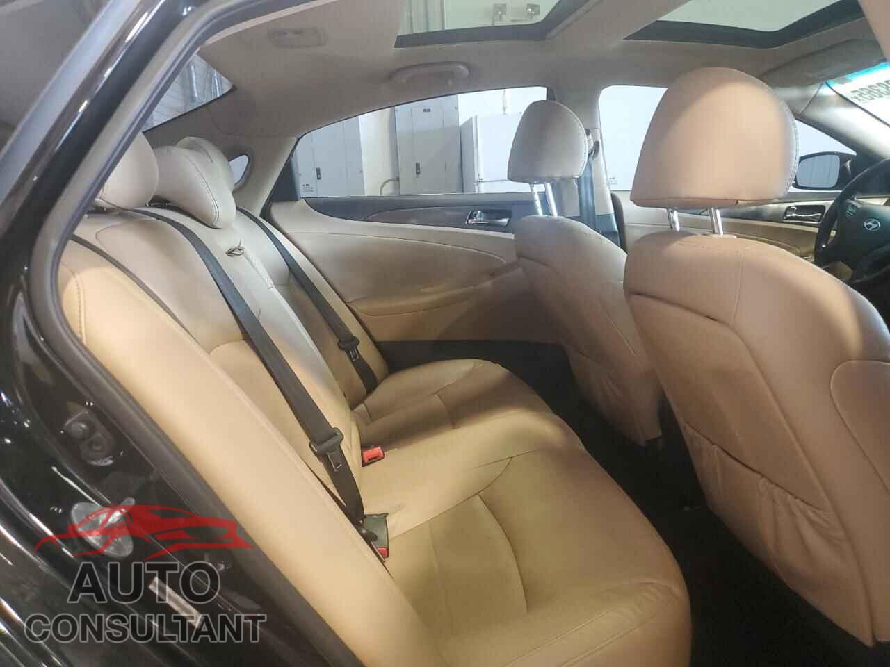 HYUNDAI SONATA 2015 - KMHEC4A45FA132577
