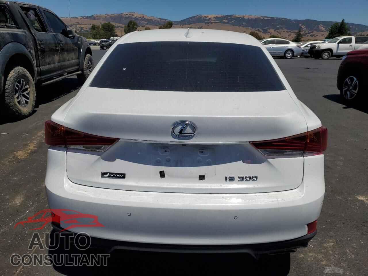 LEXUS IS 2018 - JTHBA1D2XJ5078862