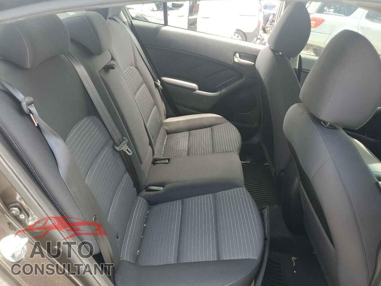 KIA FORTE 2017 - 3KPFL4A76HE033768
