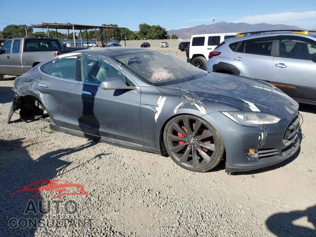 TESLA MODEL S 2013 - 5YJSA1CP1DFP26946