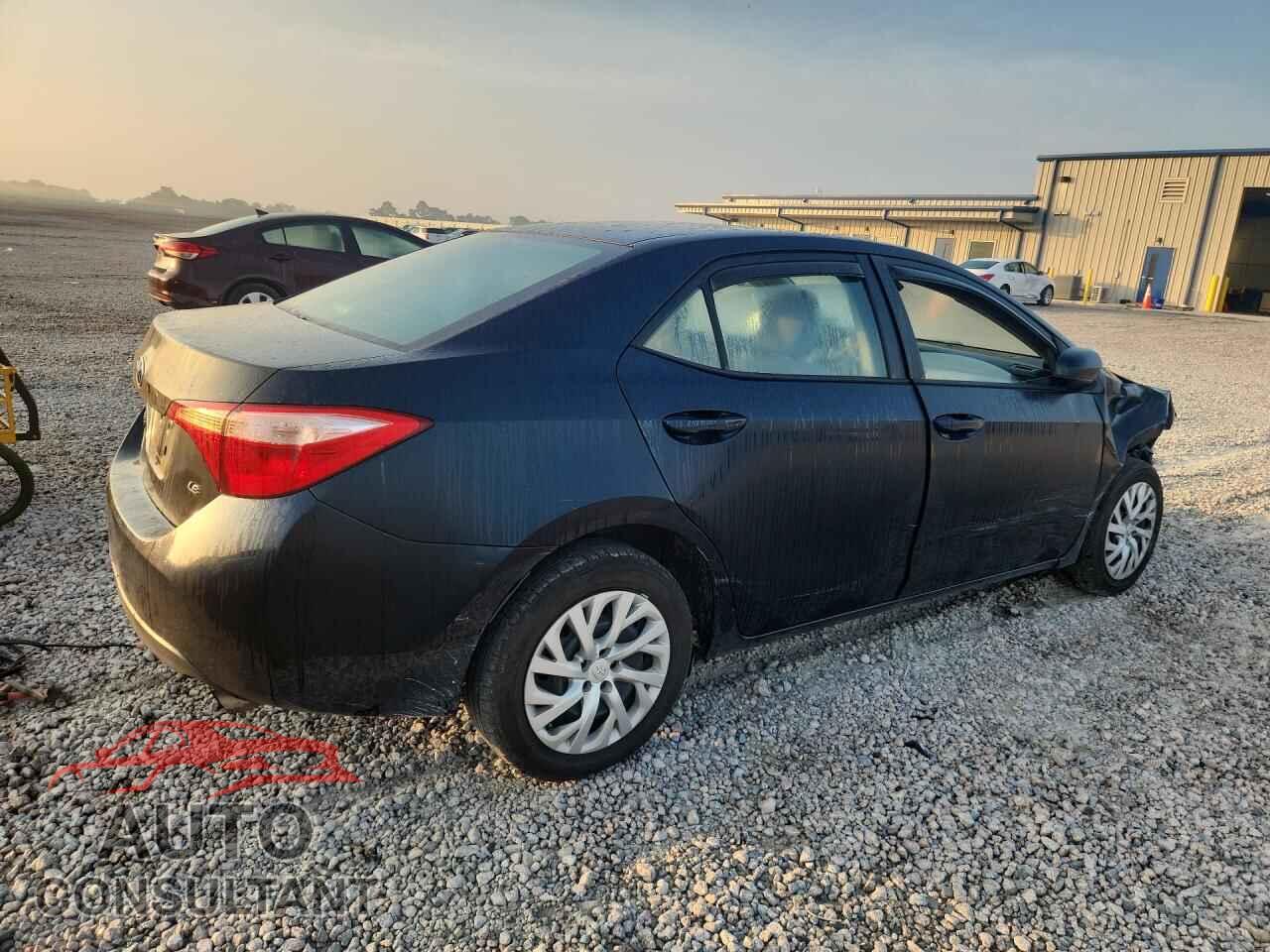 TOYOTA COROLLA 2017 - 2T1BURHE9HC844380