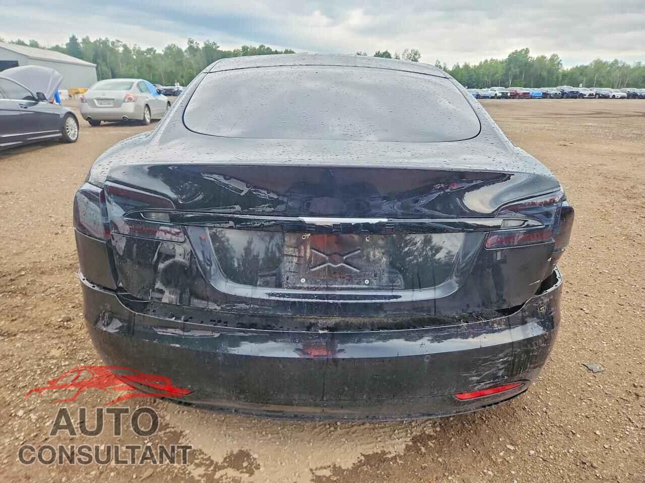 TESLA MODEL S 2017 - 5YJSA1E26HF194519