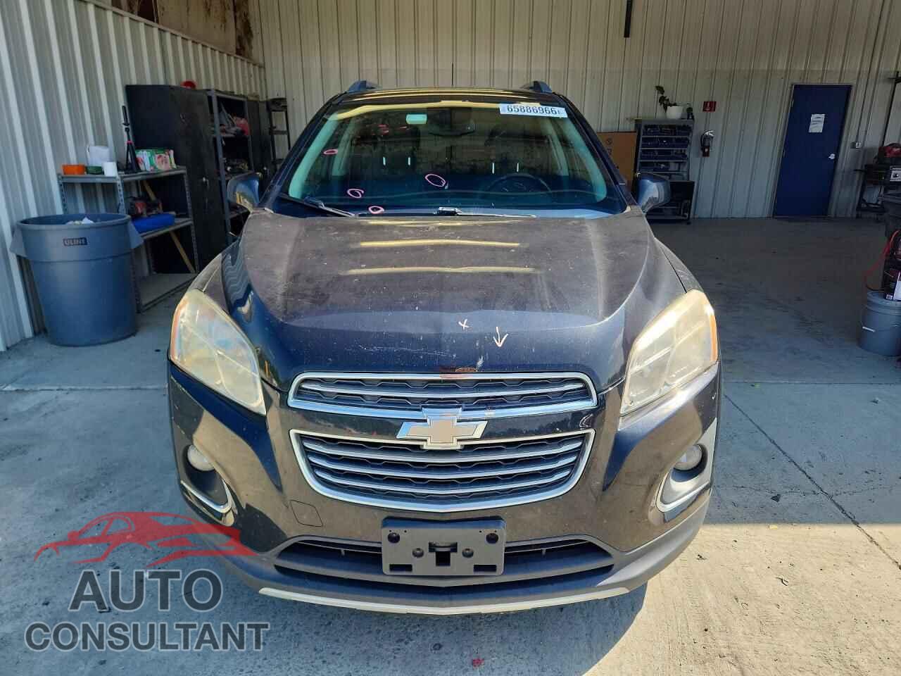 CHEVROLET TRAX 2015 - 3GNCJTSB2FL252801