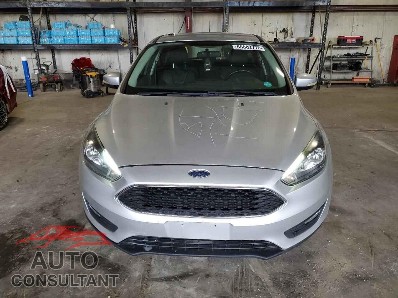 FORD FOCUS 2016 - 1FADP3K29GL302592