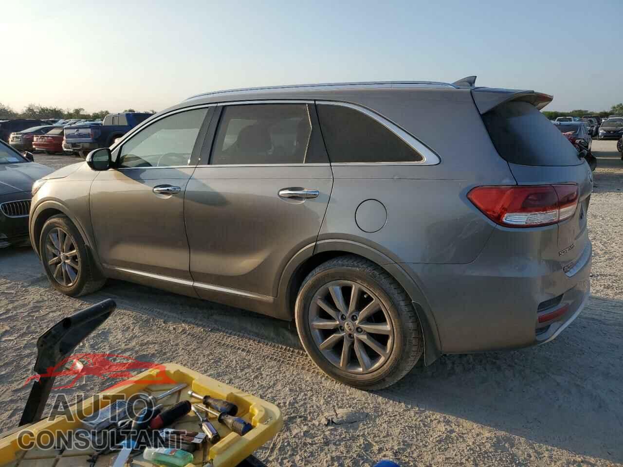 KIA SORENTO 2017 - 5XYPK4A54HG301497