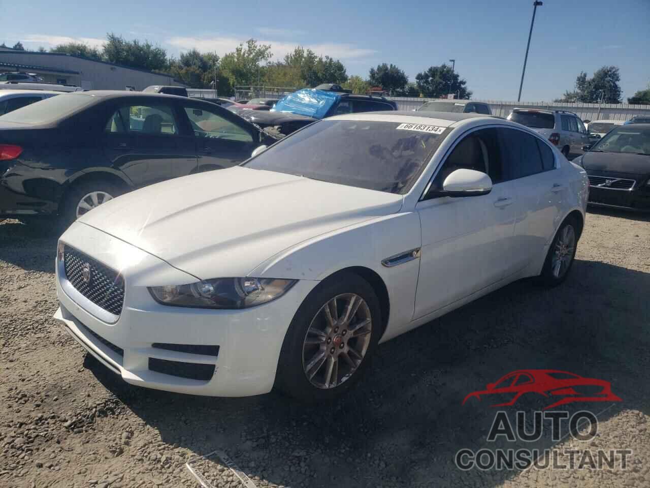 JAGUAR XE 2017 - SAJAD4BN8HA974082