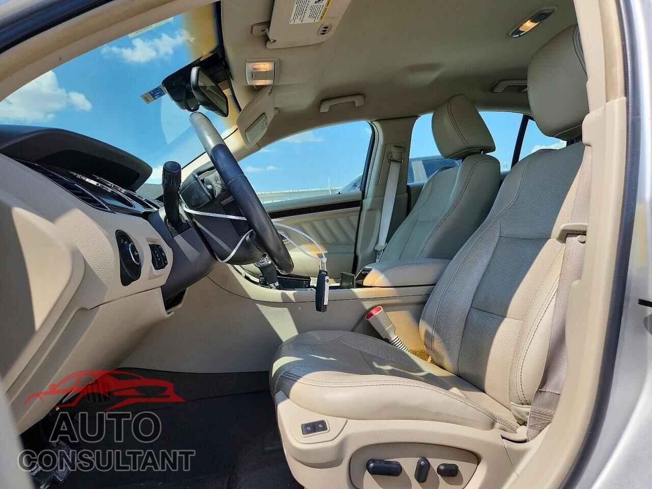 FORD TAURUS 2010 - 1FAHP2FW6AG100513
