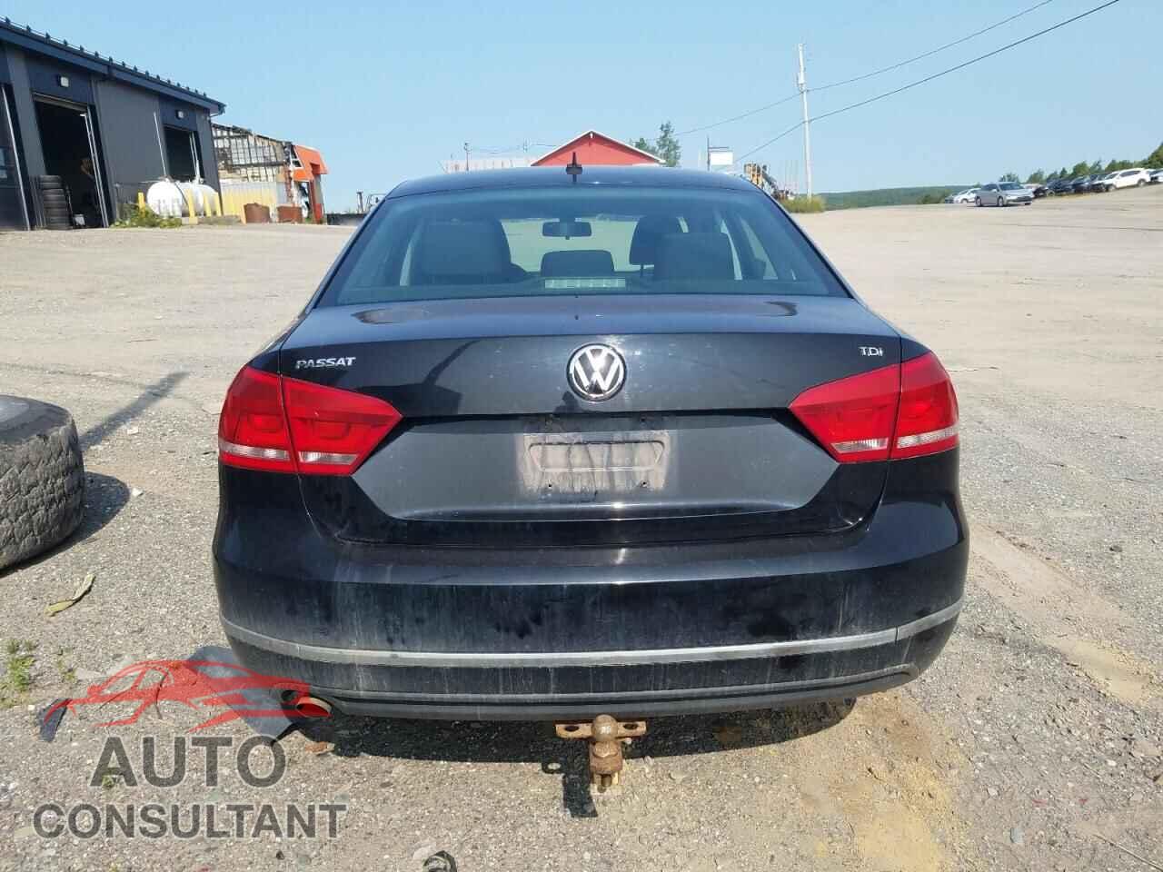 VOLKSWAGEN PASSAT 2014 - 1VWAN7A30EC028195