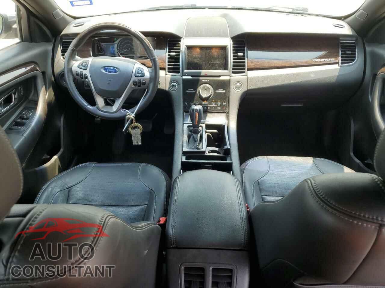 FORD TAURUS 2017 - 1FAHP2F87HG104324