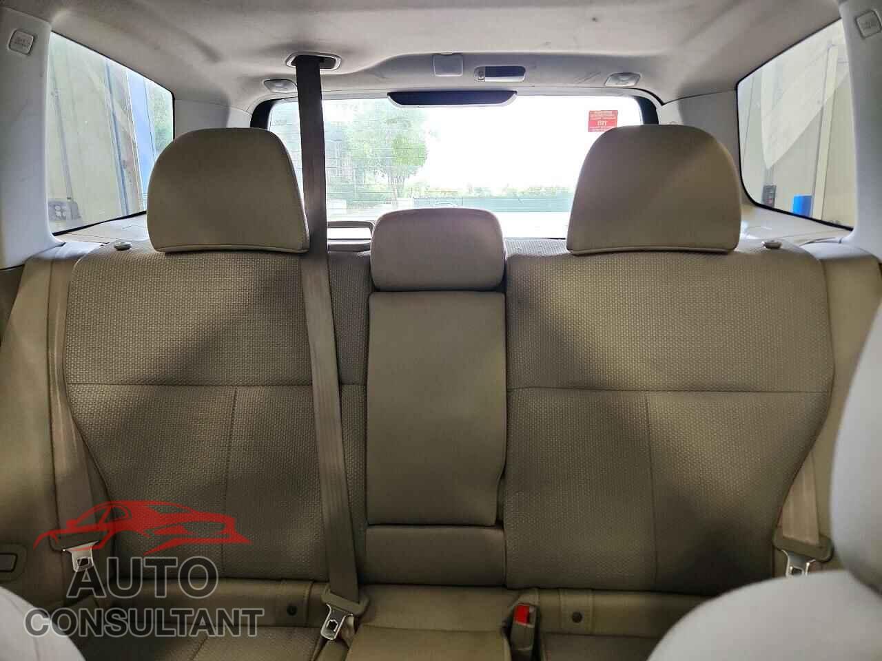 SUBARU FORESTER 2011 - JF2SHBDC3BH742545
