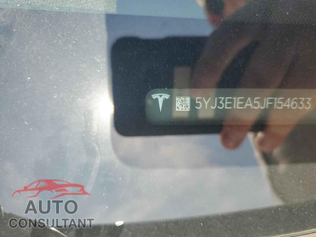 TESLA MODEL 3 2018 - 5YJ3E1EA5JF154633