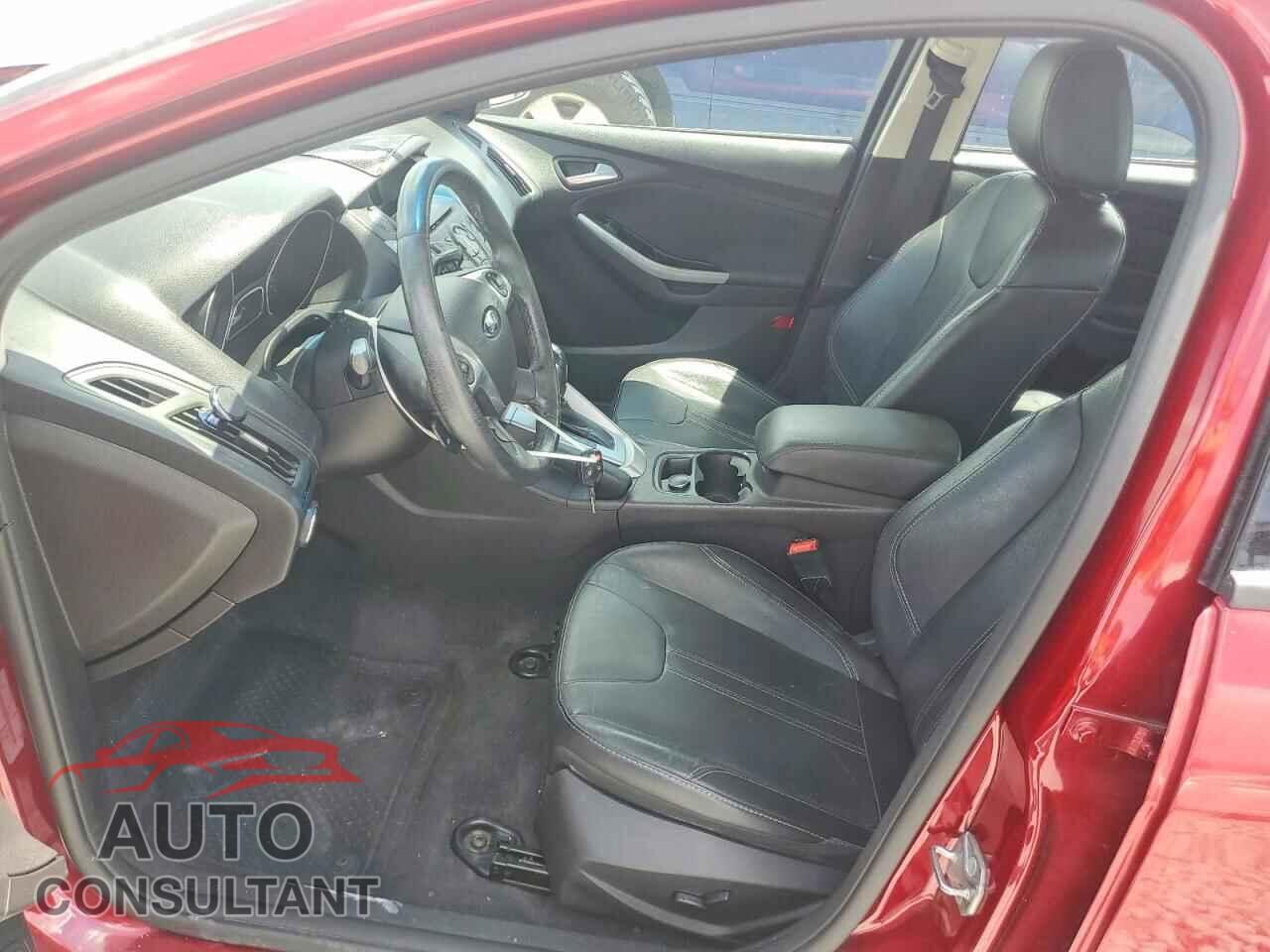 FORD FOCUS 2014 - 1FADP3F2XEL221771