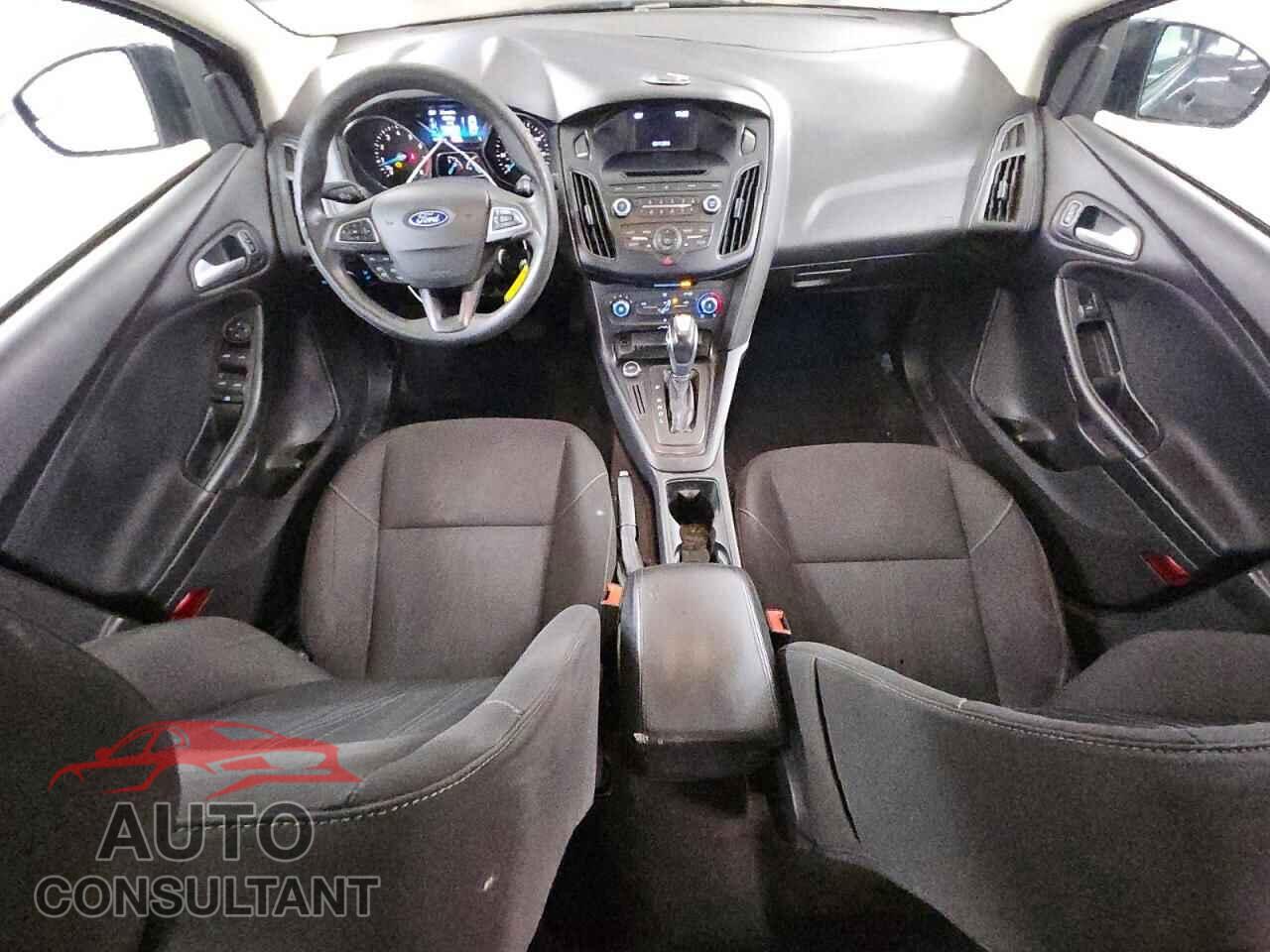 FORD FOCUS 2015 - 1FADP3F20FL206116