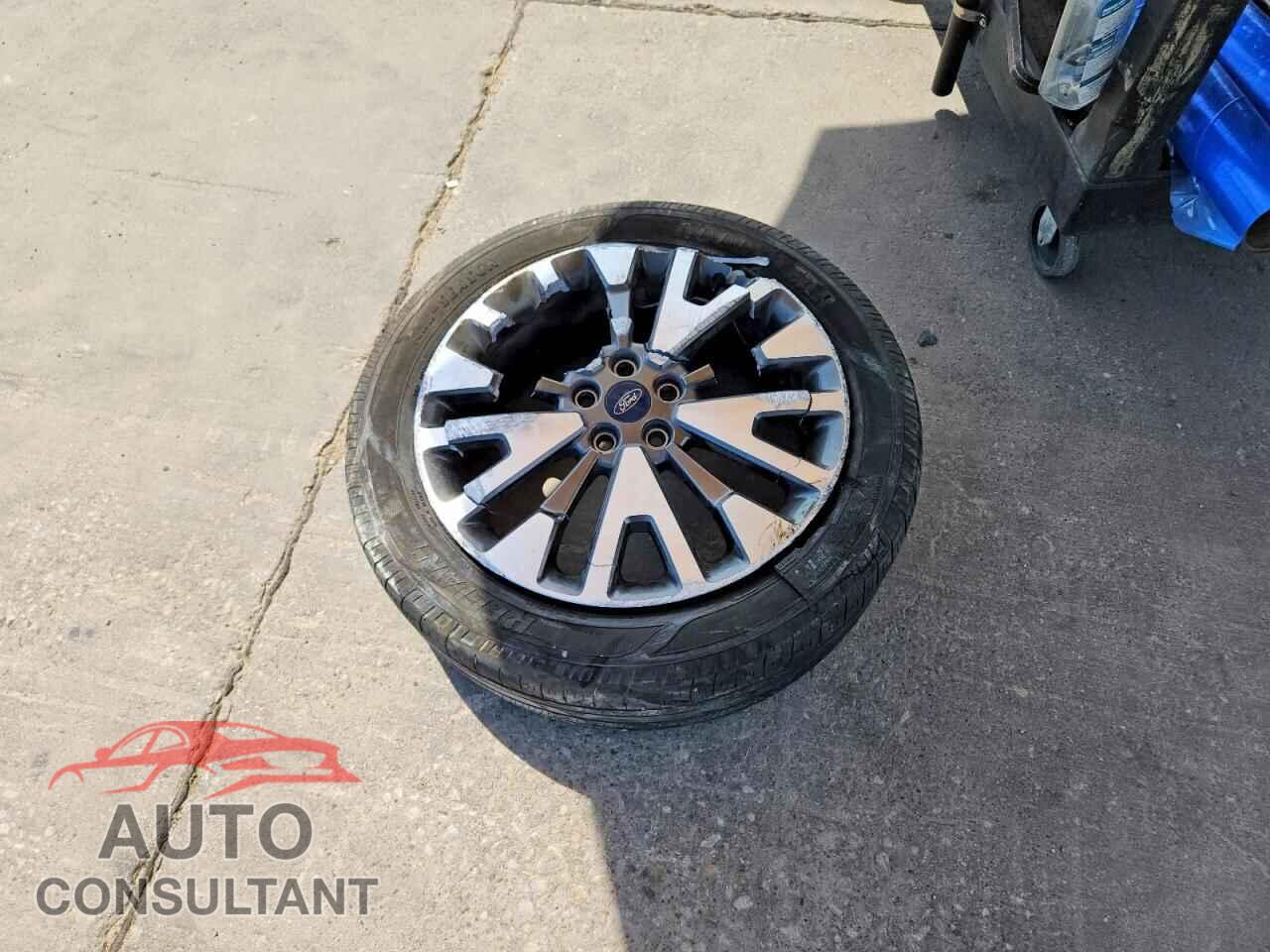 FORD ESCAPE 2020 - 1FMCU9DZ5LUA15259