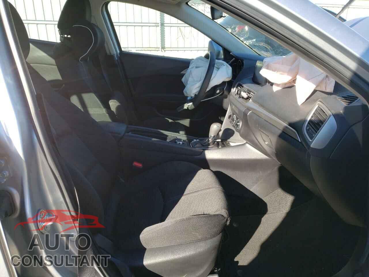 MAZDA 3 2017 - 3MZBN1U70HM157203