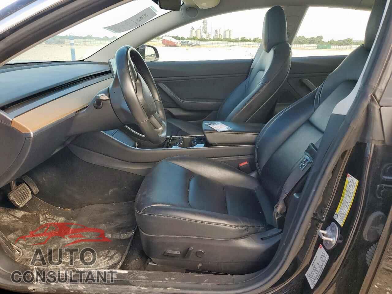 TESLA MODEL 3 2018 - 5YJ3E1EA4JF056905