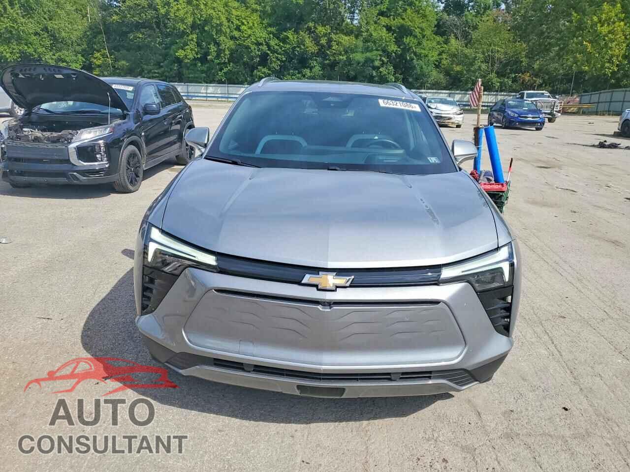 CHEVROLET BLAZER 2025 - 3GNKDBRM7SS242480