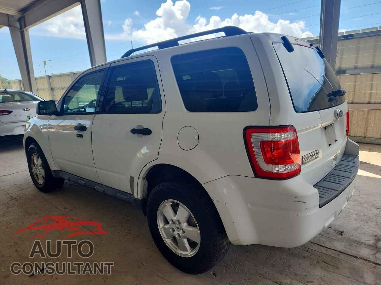 FORD ESCAPE 2011 - 1FMCU9DG1BKB40929