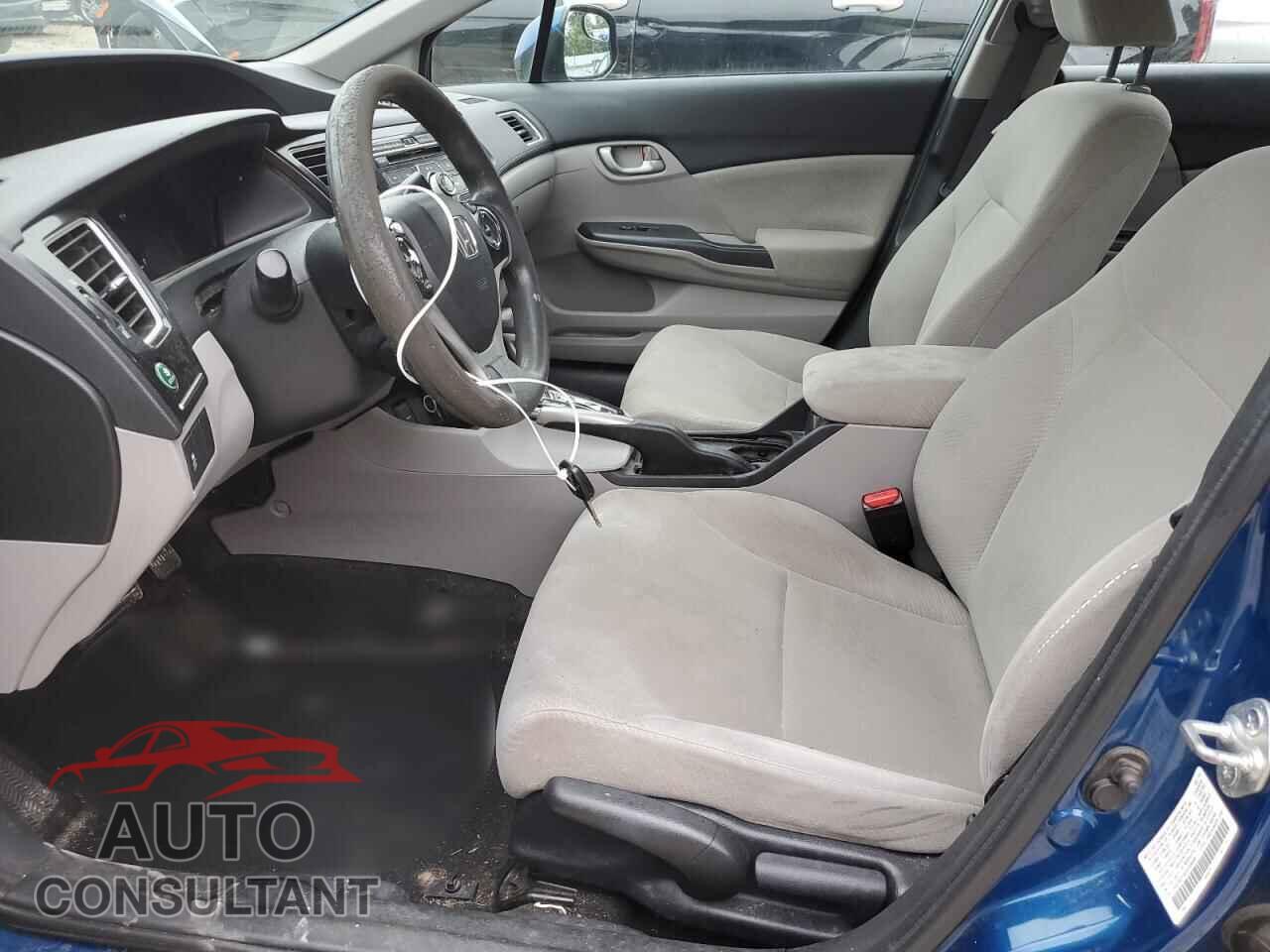HONDA CIVIC 2013 - 2HGFB2F56DH546081