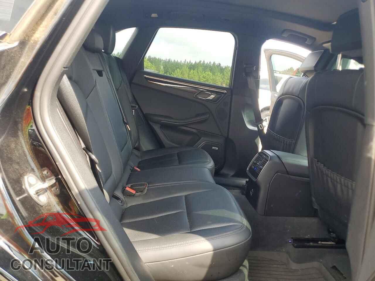 PORSCHE MACAN 2021 - WP1AA2A53MLB04668