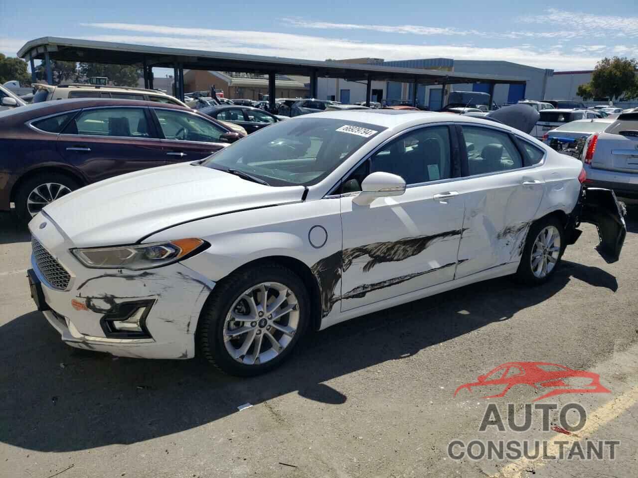 FORD FUSION 2019 - 3FA6P0SU0KR252149