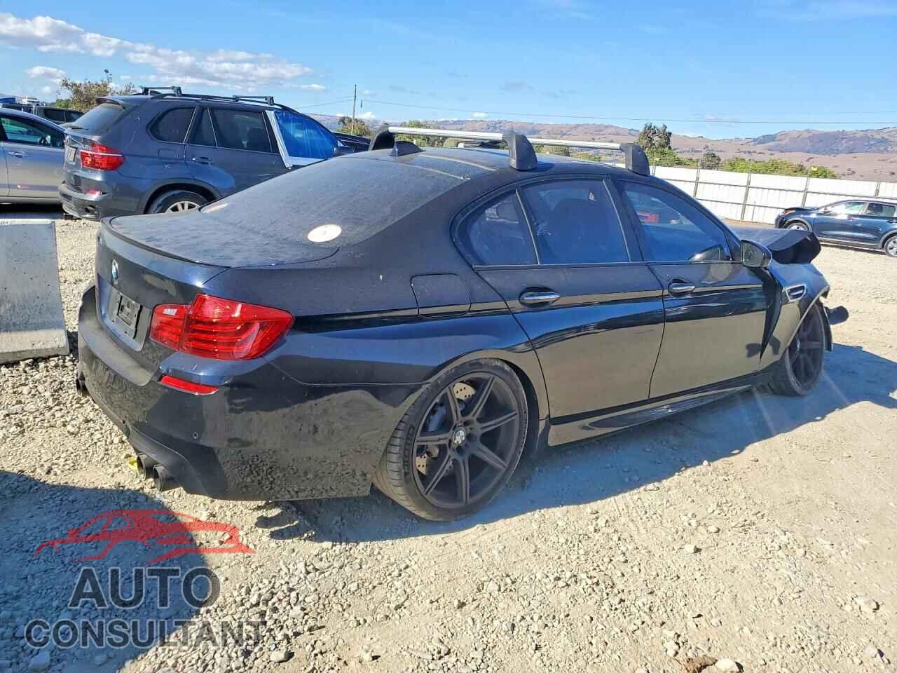 BMW M5 2015 - WBSFV9C57FD594555