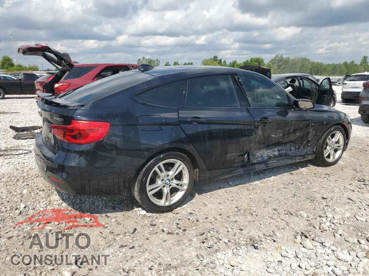 BMW 3 SERIES 2017 - WBA8Z9C36HG826659