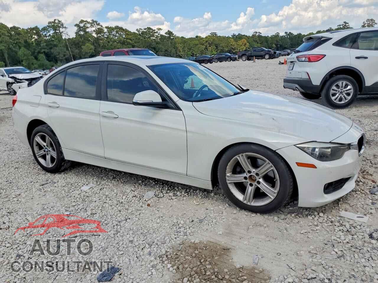 BMW 3 SERIES 2014 - WBA3C3C58EF986134