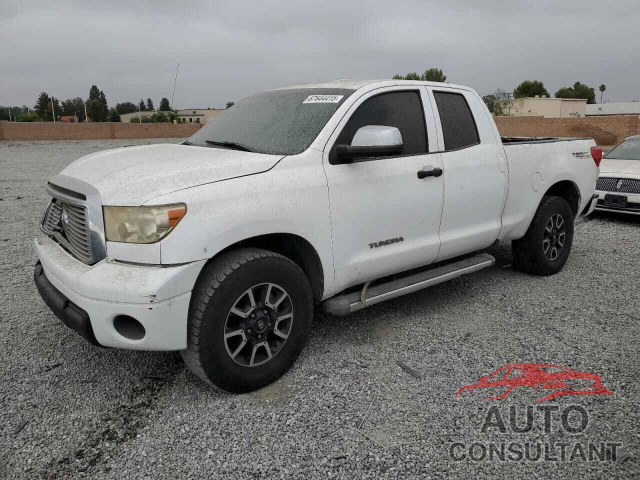 TOYOTA TUNDRA 2011 - 5TFRM5F1XBX025703