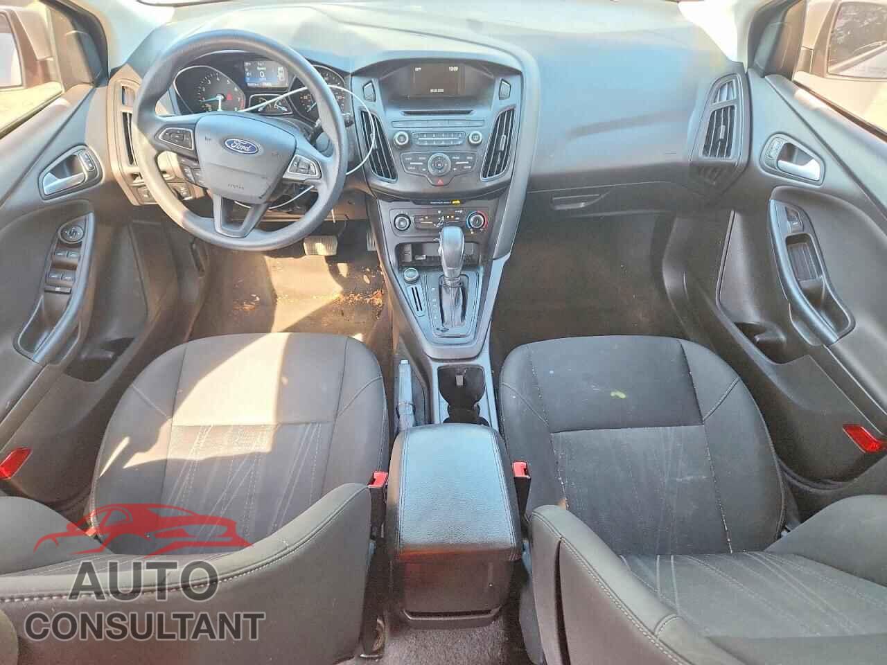 FORD FOCUS 2017 - 1FADP3K24HL249785