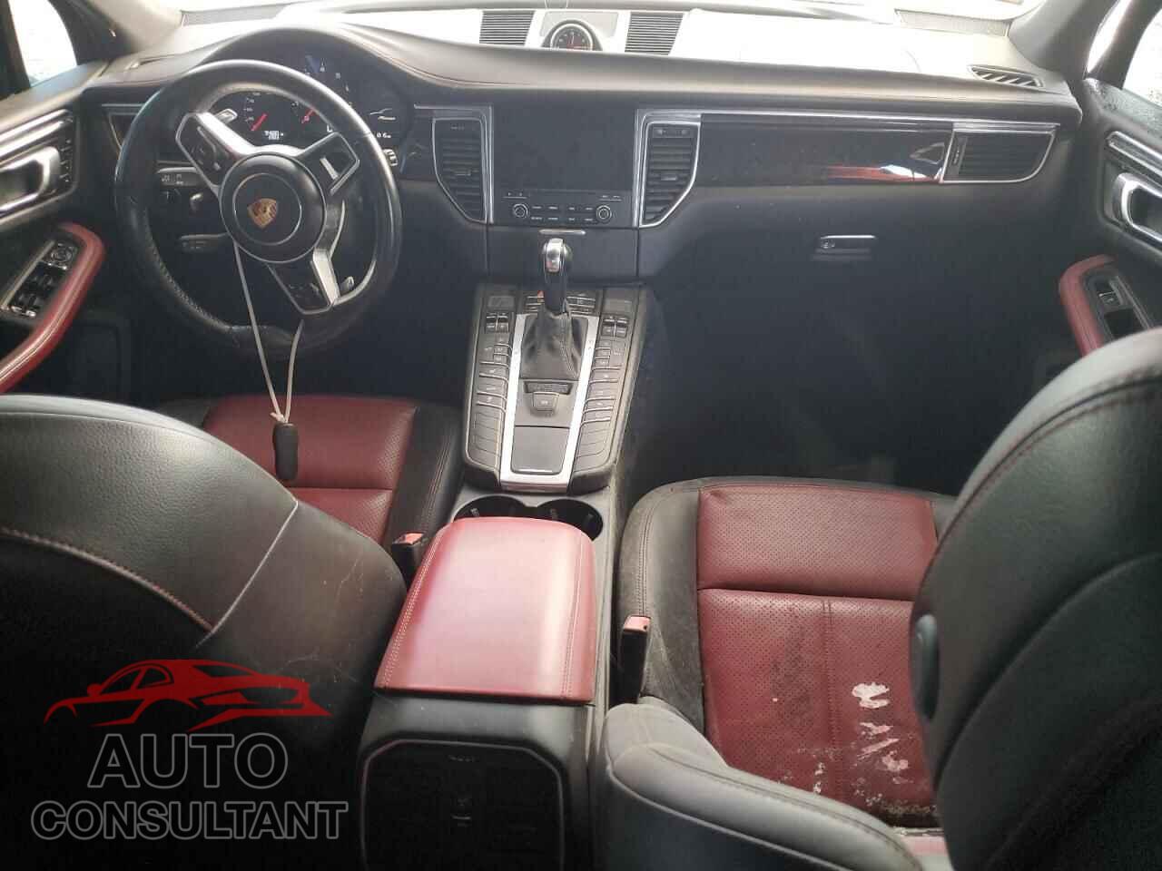 PORSCHE MACAN 2018 - WP1AA2A51JLB08973