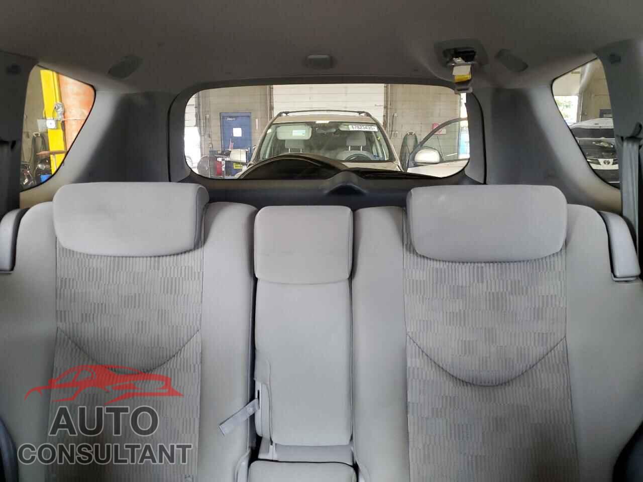 TOYOTA RAV4 2011 - 2T3BF4DV2BW100510