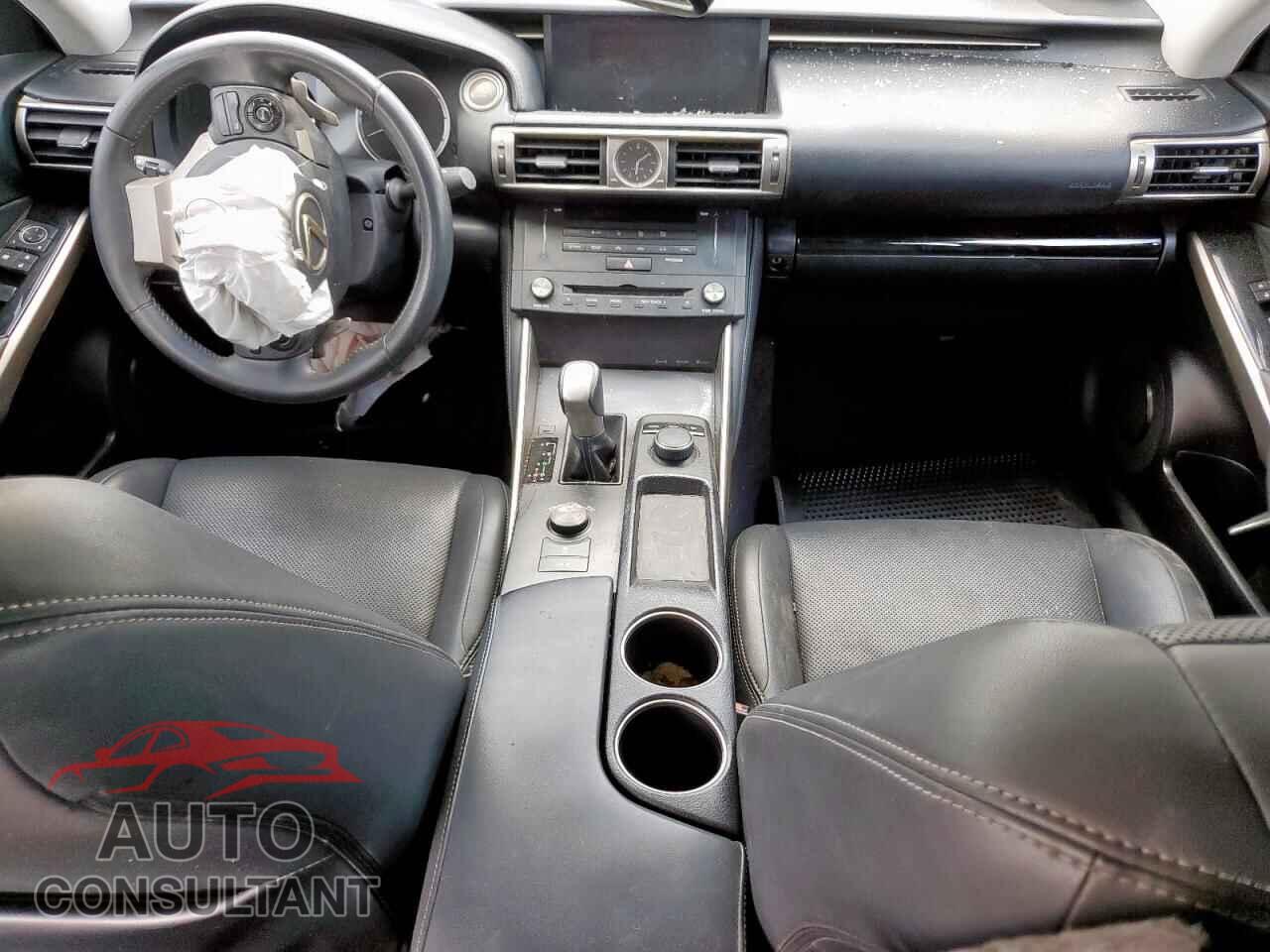 LEXUS IS 2015 - JTHBF1D23F5058221