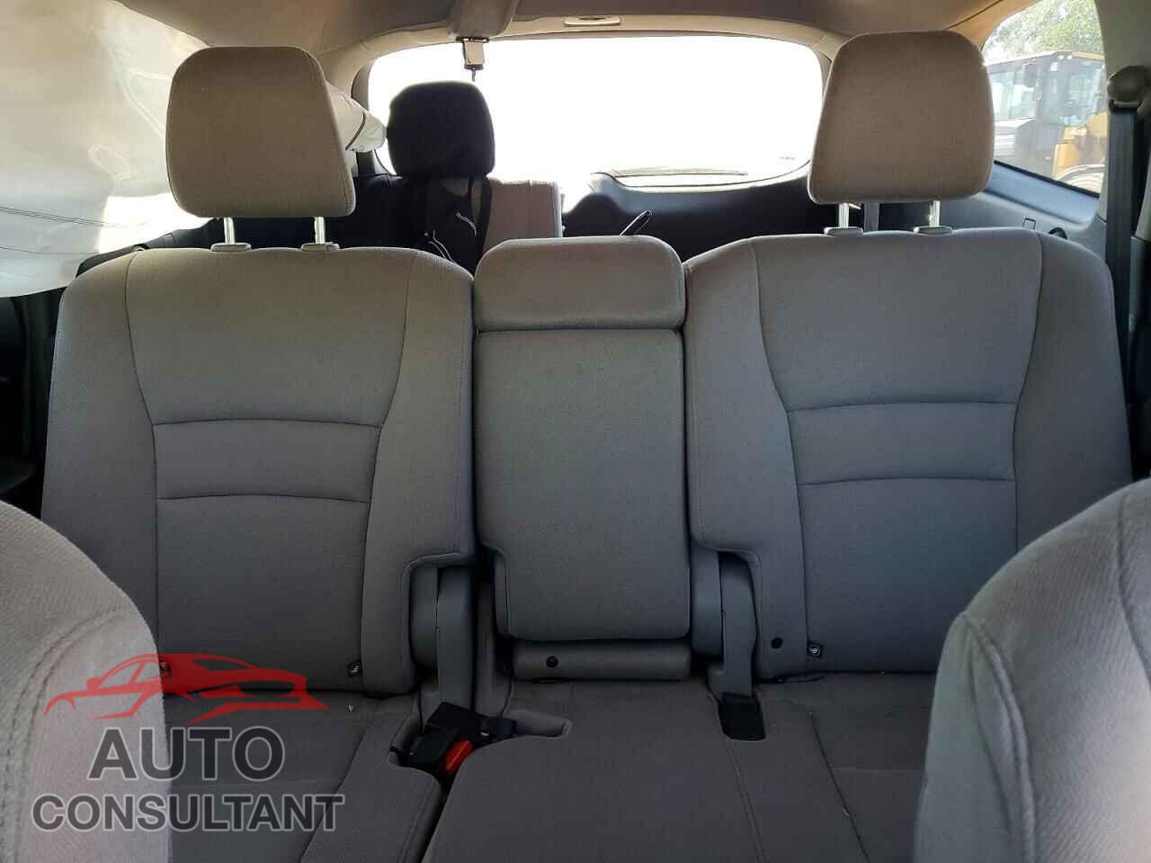 HONDA PILOT 2017 - 5FNYF5H16HB034386