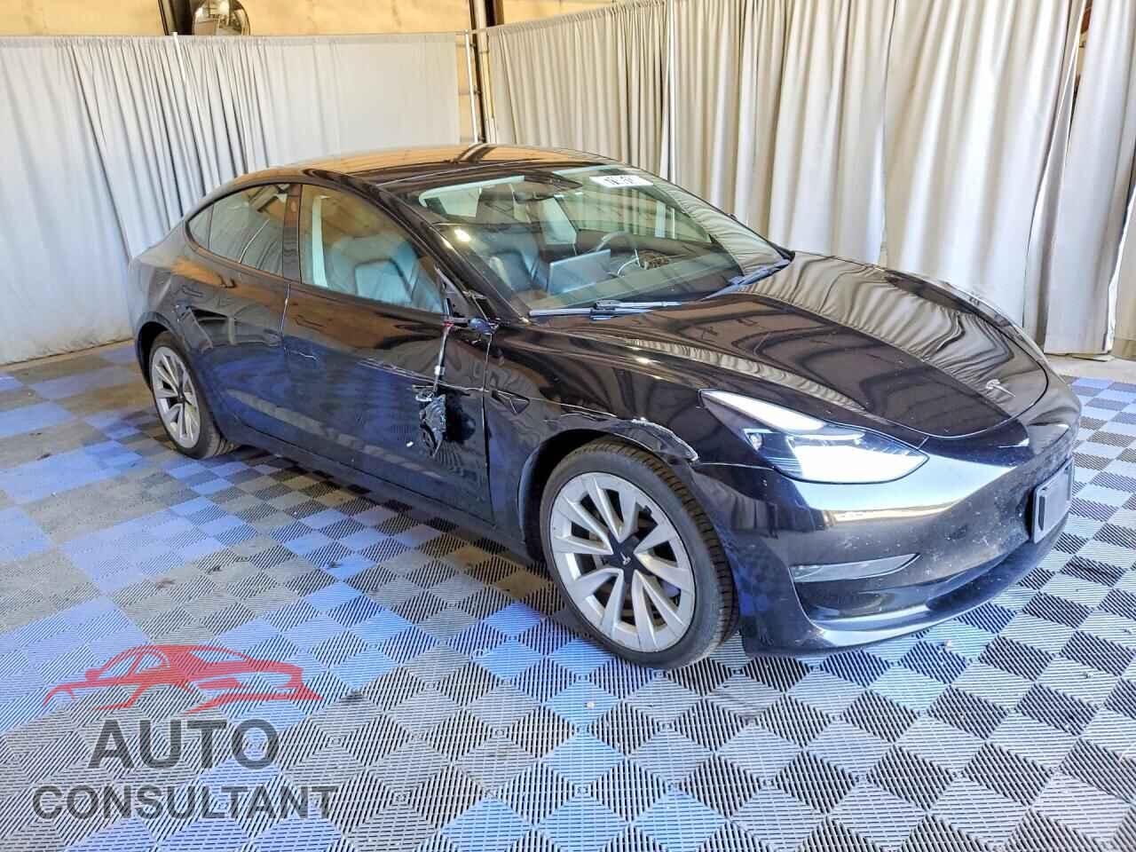 TESLA MODEL 3 2022 - 5YJ3E1EA4NF369684