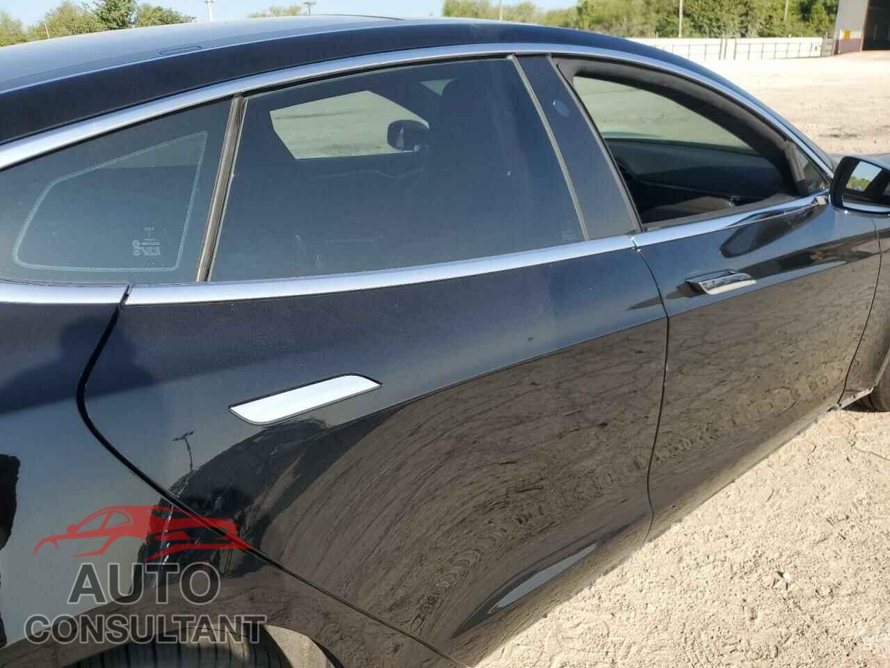 TESLA MODEL S 2018 - 5YJSA1E43JF243697