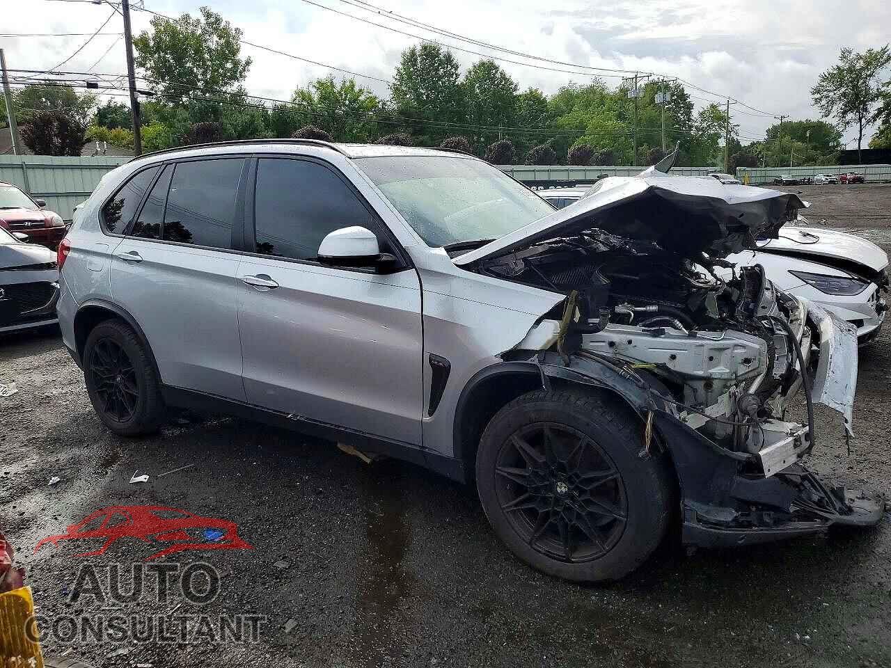 BMW X5 2016 - 5UXKR0C54G0S87762