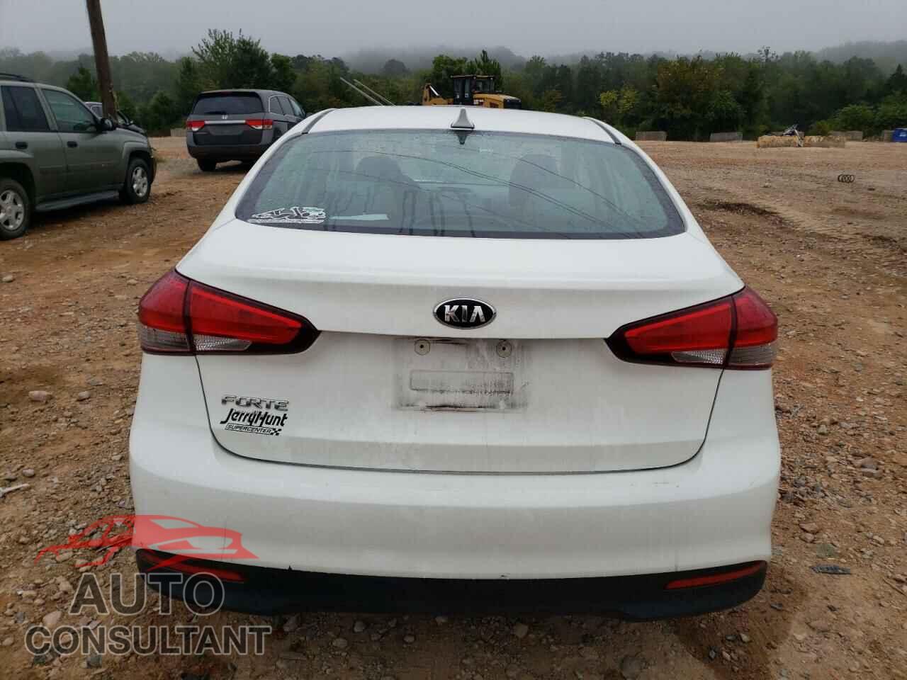 KIA FORTE 2017 - 3KPFK4A76HE108360