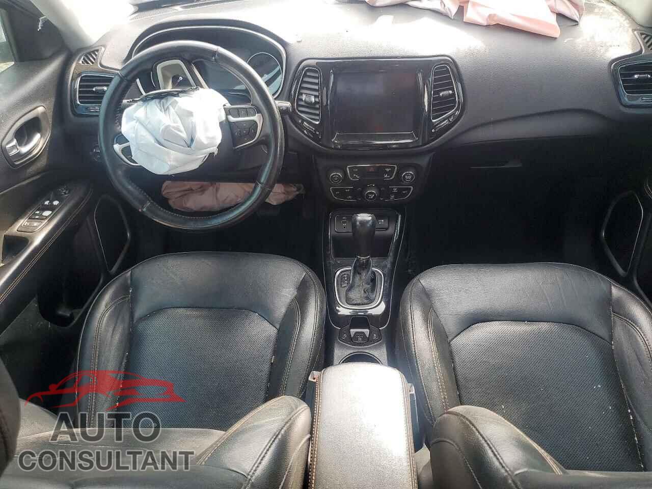 JEEP COMPASS 2018 - 3C4NJCCBXJT358048