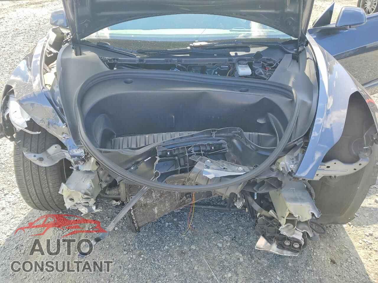 TESLA MODEL 3 2022 - 5YJ3E1EA4NF304429