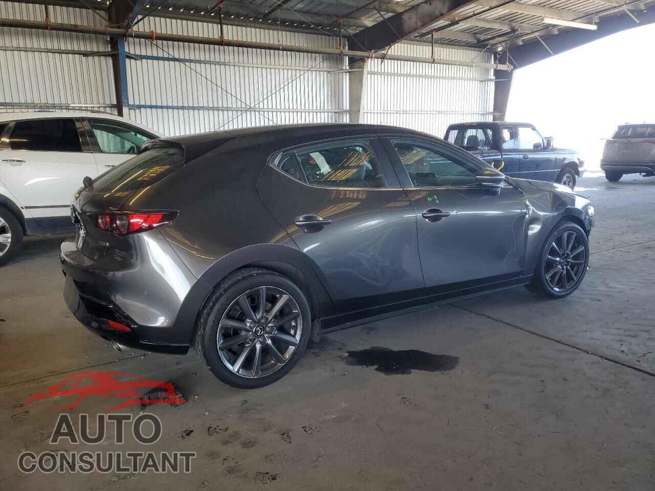 MAZDA 3 2021 - JM1BPAKLXM1403064